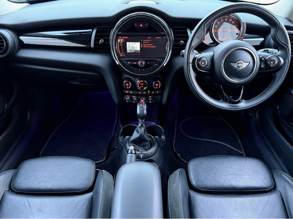 2015 MINI Hatch 1.5 3DR AUTO COOPER €12,950