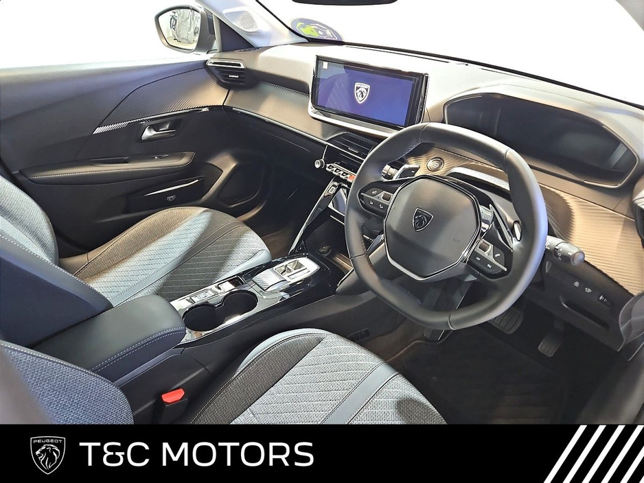 2026 Peugeot 208 - image 6