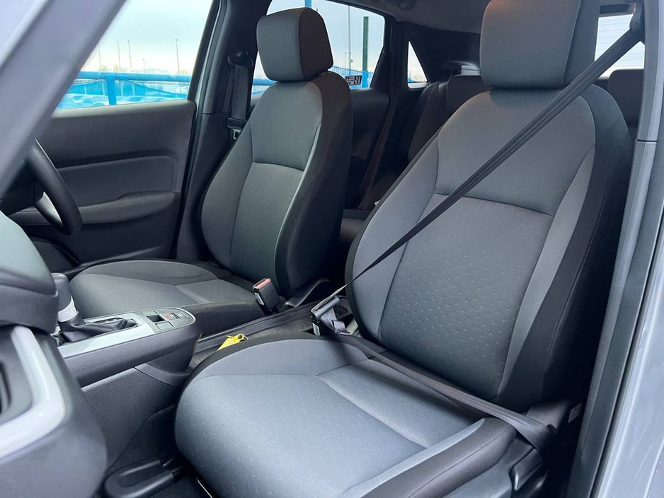 2023 Honda Fit - image 6