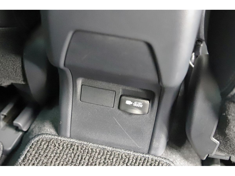 2023 Toyota Prius 1.8 SELF CHARGING HYBRID *REVERSE CAM*PARK SENSORS* €31,690