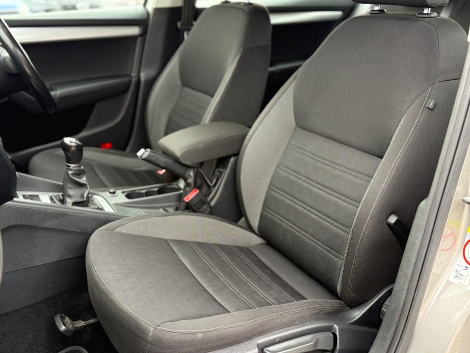 2017 Skoda Octavia - image 29