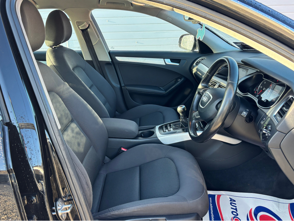 2012 Audi A4 - image 8