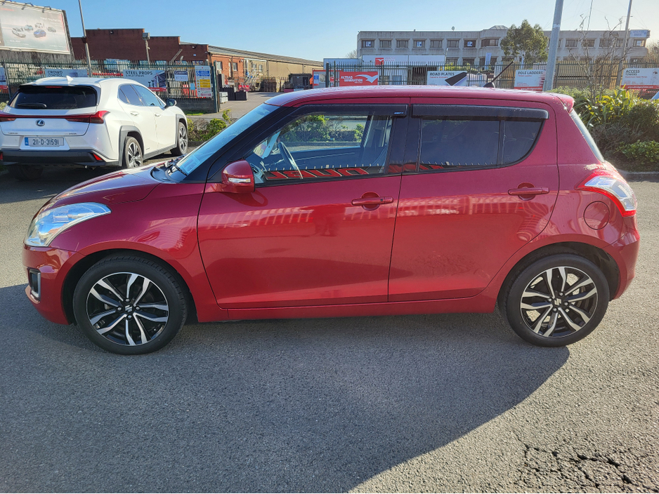 2016 Suzuki Swift - image 6