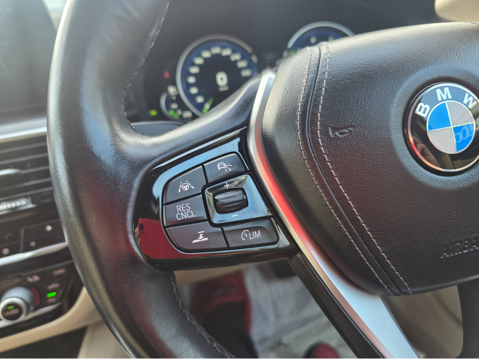 2017 BMW 5 Series ( 172 REG ) 523D LUXURY - CARPLAY NAVIGATION EDITION FULL LEATHER ELECTRIC HEATED SEATS - 360 REVERCE CAMERA - PRIVACY GLASS €24,950