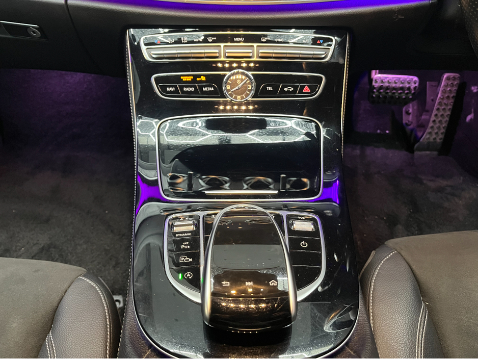 2018 Mercedes-Benz E Class €27950 2018 MERCEDES-BENZ E220D AMG LINE 2.0 AUTOMATIC / CRUISE CONTROL / 360° PARKING CAMERA / ELECTRIC MEMORY & HEATED SEATS / PADDLE SHIFTERS / AMBIENT LIGHTS / APPLE CARPLAY €27,950