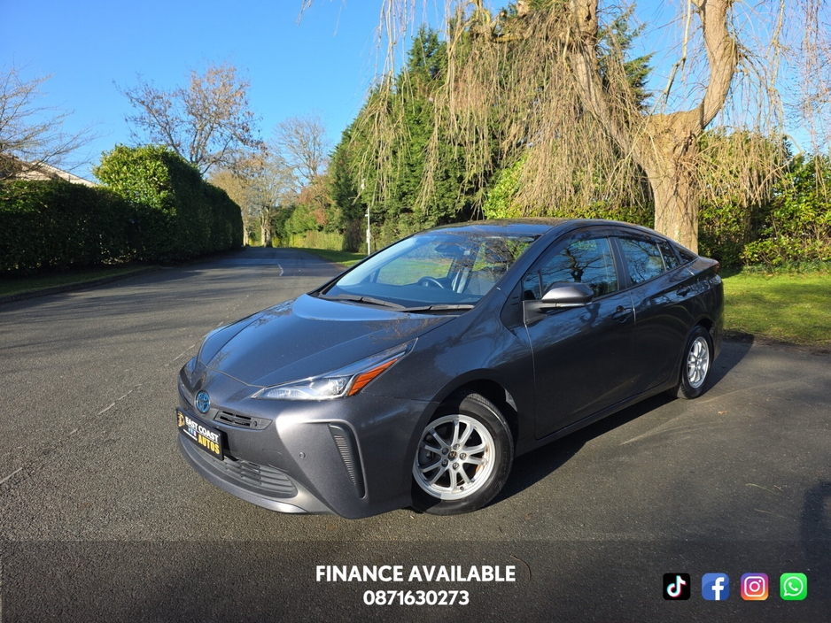 2020 Toyota Prius - image 6