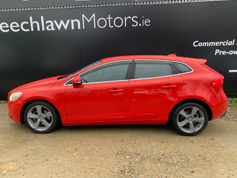 2014 Volvo V40 VOLVO V40 1.6 T4 180 BHP AUTO R-DESIGN // VERY LOW MILEAGE // EXCELLENT CONDIITION // TIMING BELT/WATE PUMP REPLACED // €9,950