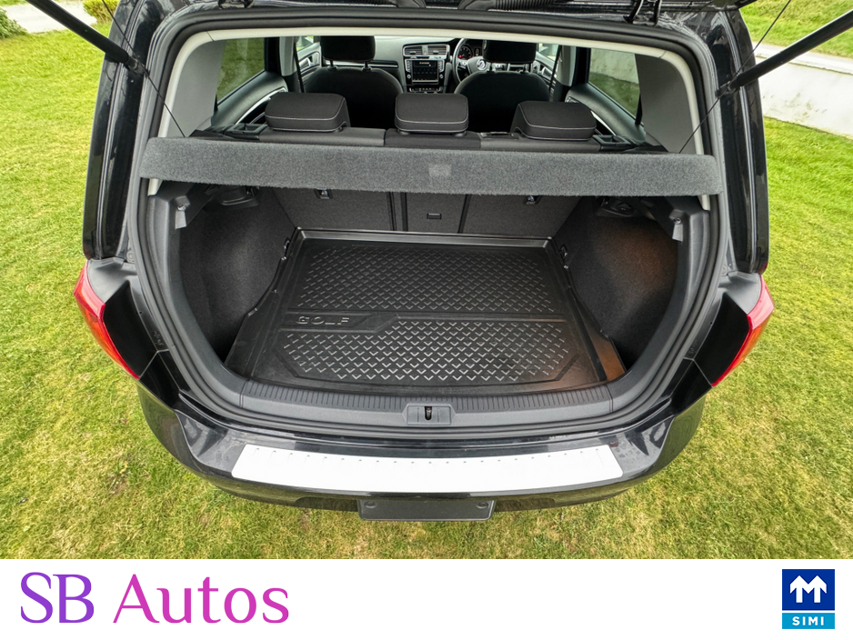 2016 Volkswagen Golf 161 Volkswagen Golf Highline 1.4 DSG €15,950