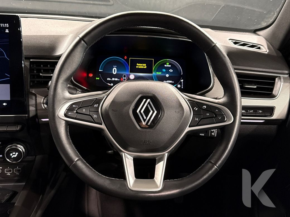 2024 Renault Arkana HYBRID 1.6L AUTOMATIC - REVERSE CAMERA/PARKING SENSORS - CRUISE CONTROL - A/C HEATING CONTROLS - DIAMOND CUT ALLOY WHEELS €26,950