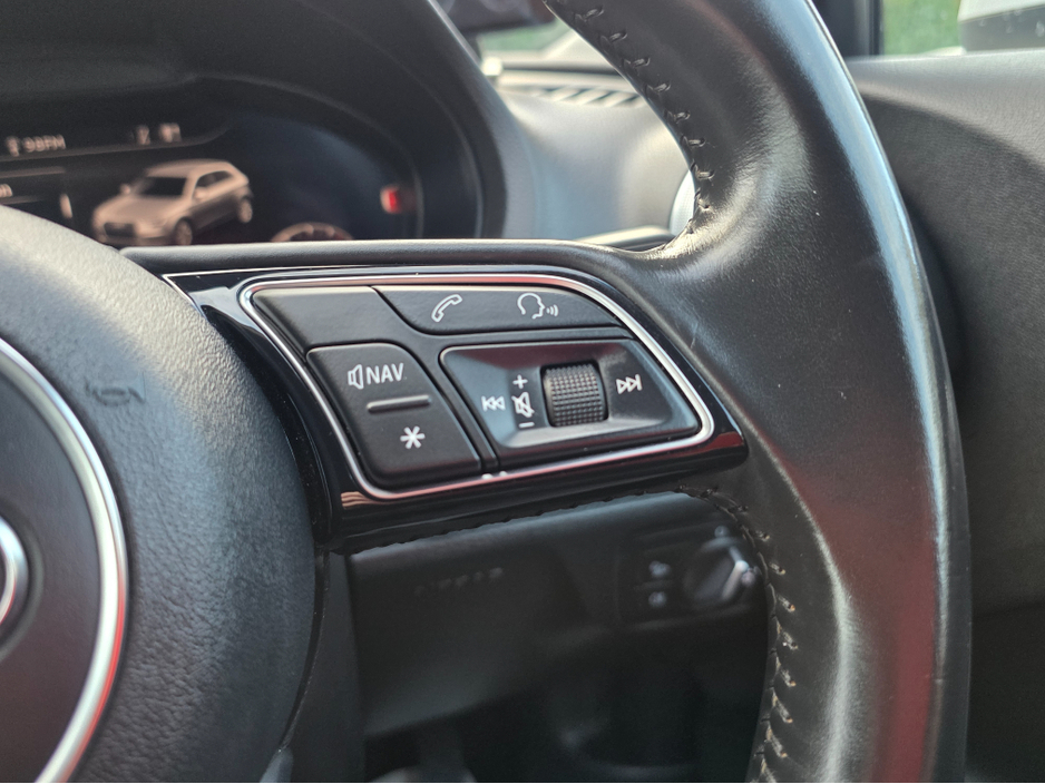 2017 Audi A3 1.4 LEATHER LEATHER SEATS / VIRTUAL COCKPIT - SMARTPHONE INTERFACE- SATNAV - VIRTUAL COCKPIT - NAVIGATION REVERSING CAMERA - PARKING SENSORS €18,750