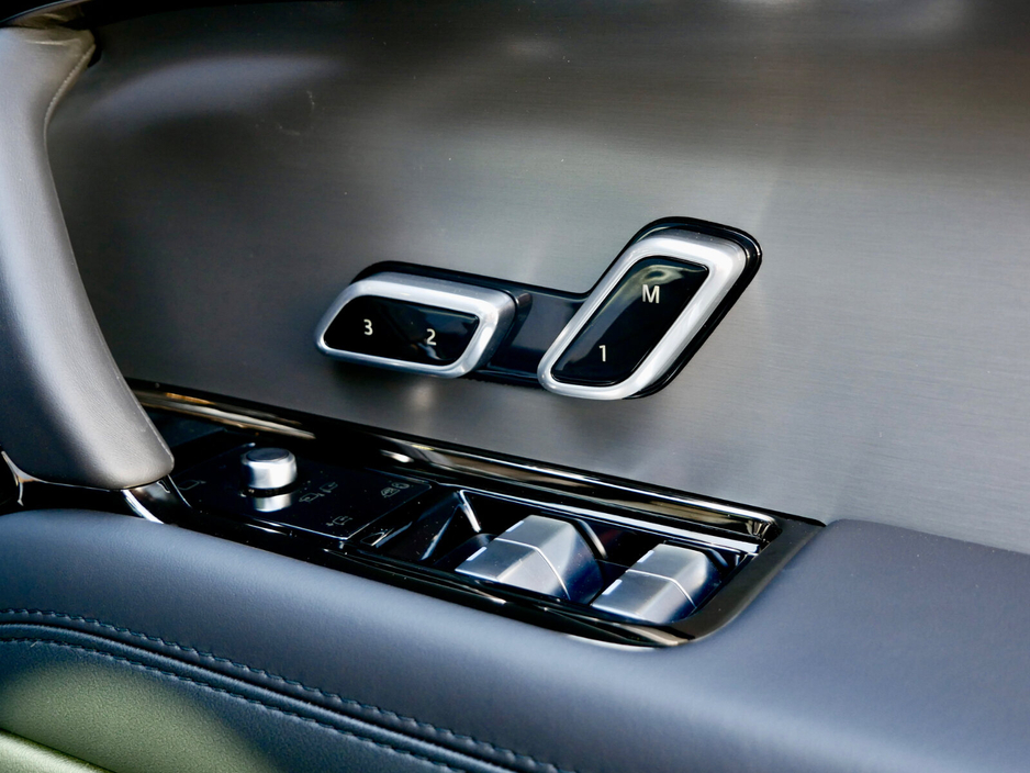 2026 Land Rover Range Rover Sport - image 24