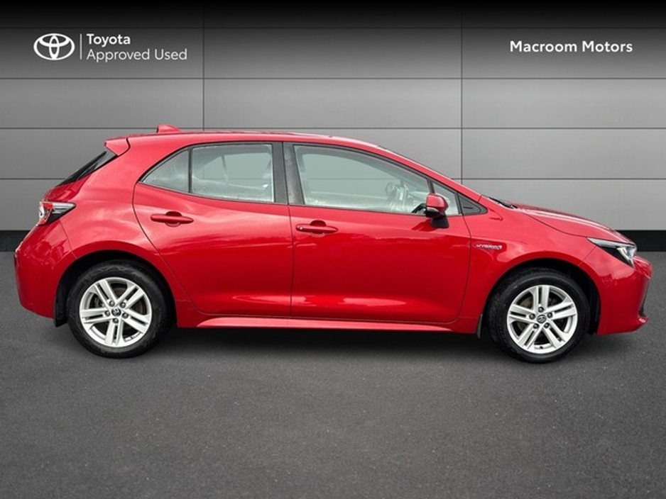 2021 Toyota Corolla - image 3