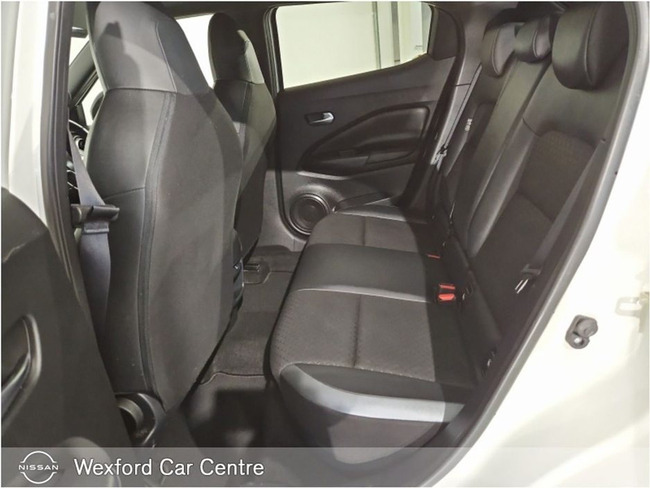 2023 Nissan Juke - image 8