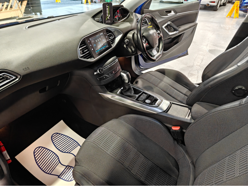 2017 Peugeot 308 1.6 HDI AUTOMATIC €12,995