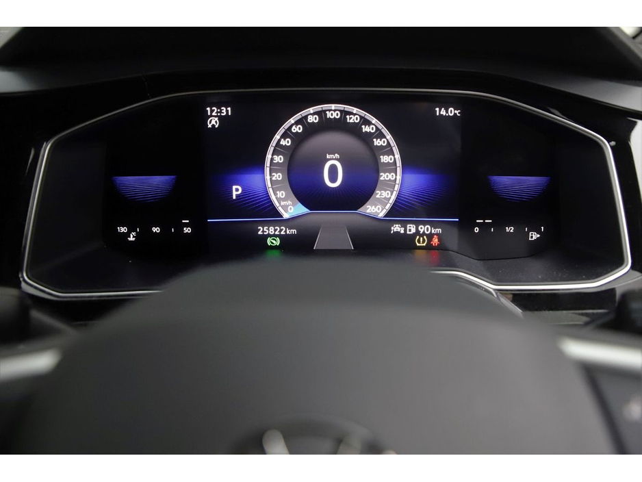 2023 Volkswagen Polo - image 15