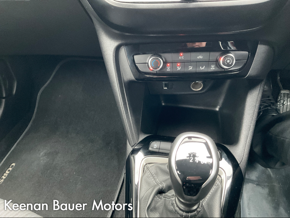 2020 Opel Corsa - image 14