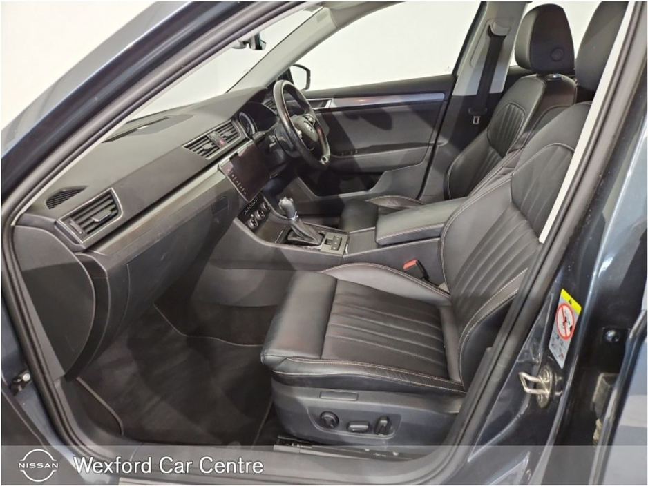 2021 Skoda Superb - image 6
