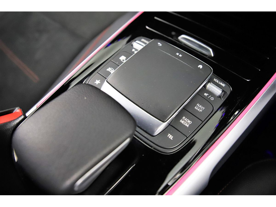 2022 Mercedes-Benz EQB - image 23