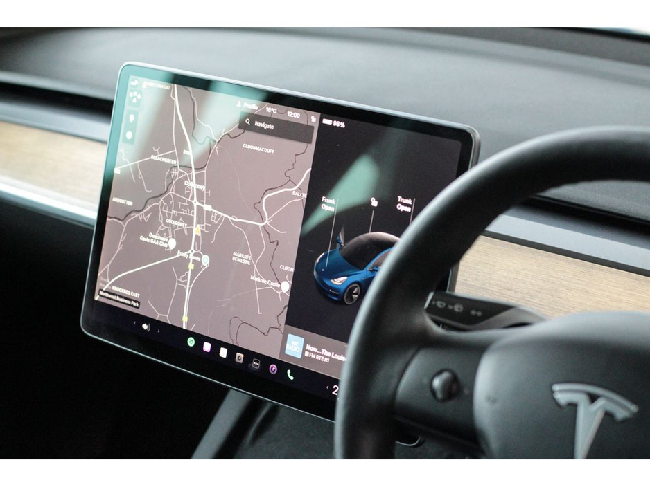 2022 Tesla Model 3 Long Range AWD €28,899