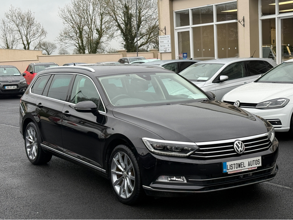 2020 Volkswagen Passat - image 4