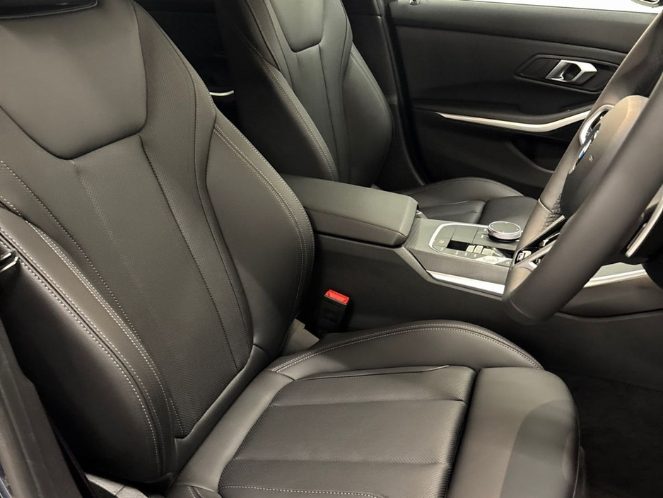 2026 BMW 3 Series - image 11