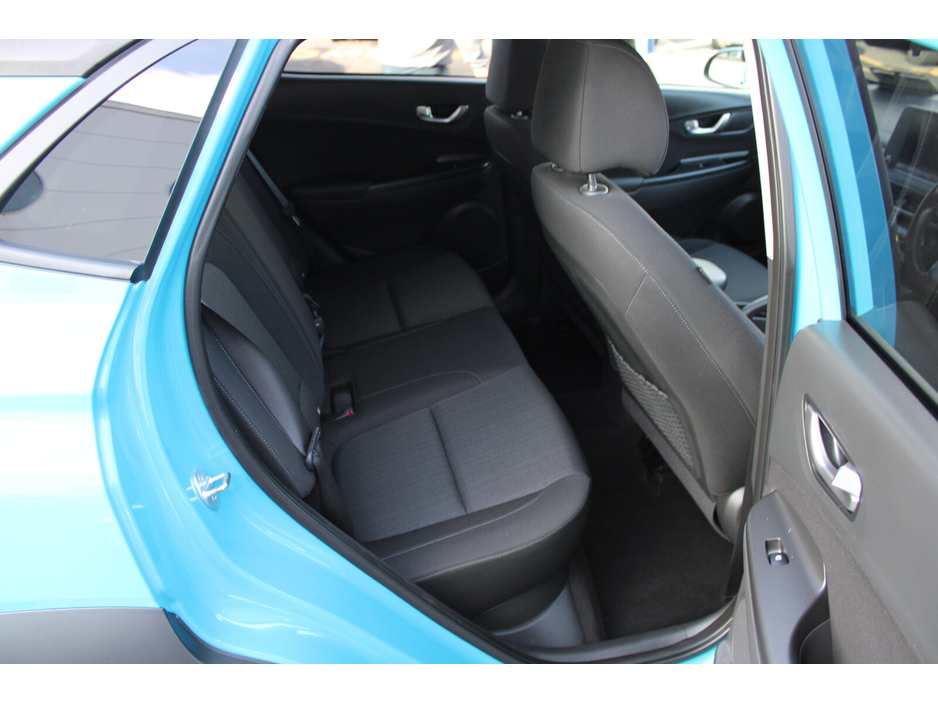 2023 Hyundai Kona - image 12