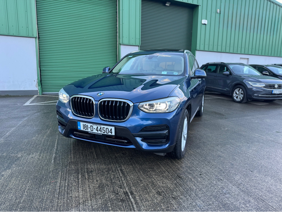 2018 BMW X3 - image 2