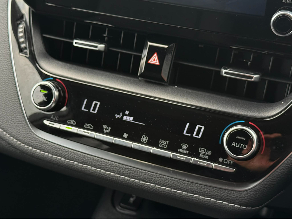 2023 Toyota Corolla - image 14