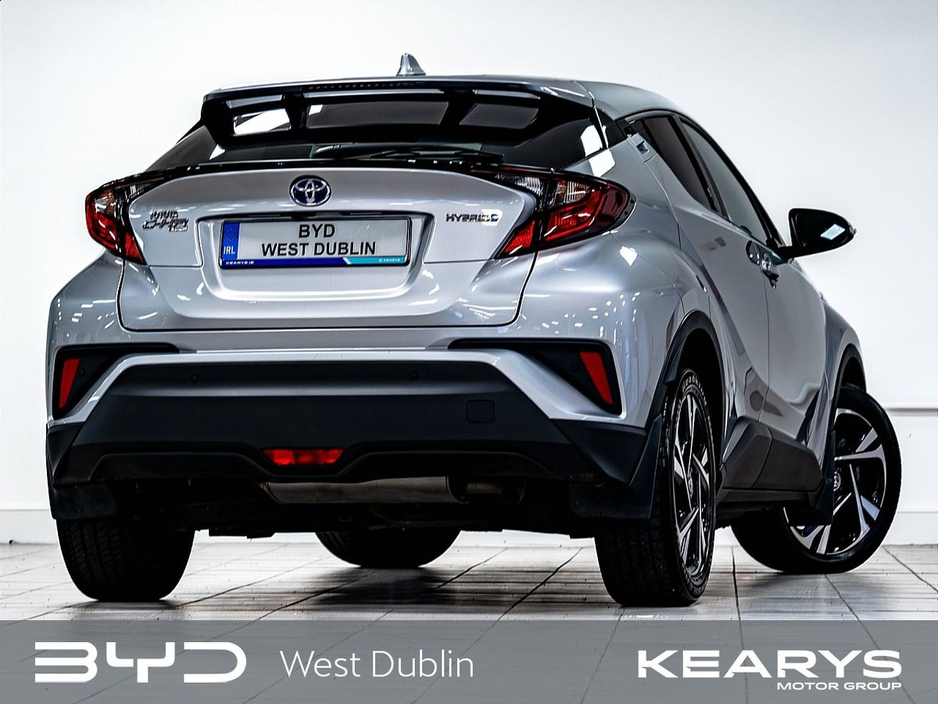 2023 Toyota C-HR - image 8