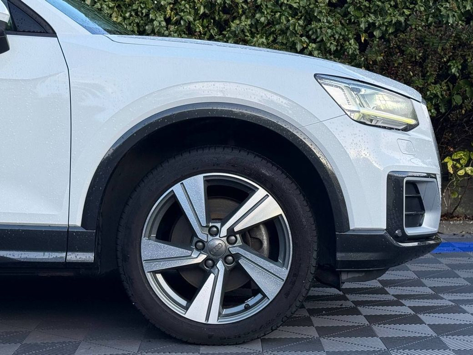 2018 Audi Q2 SPORT 1.0 TFSI AUTO // SERVICE HISTORY // APPLE CARPLAY/ANDROID AUTO // AUDI DRIVE SELECT €20,900