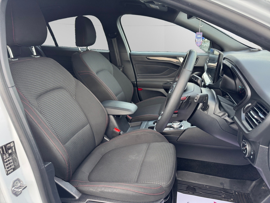 2024 Ford Focus - image 10