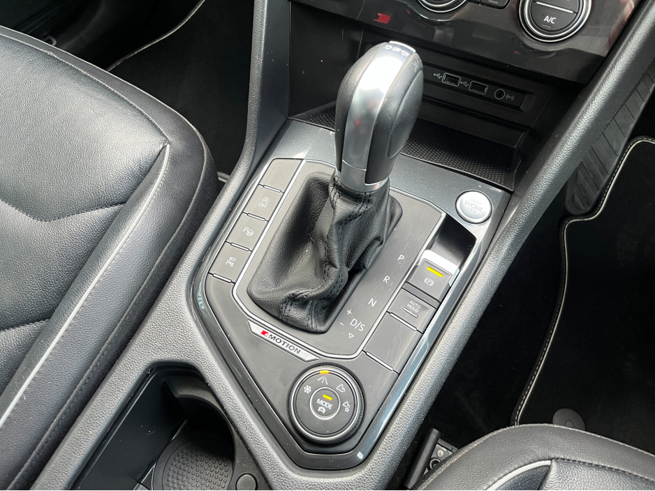 2019 Volkswagen Tiguan - image 19