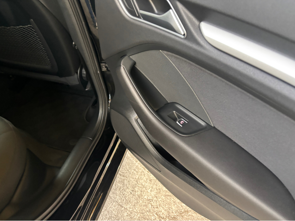 2017 Audi A3 - image 5