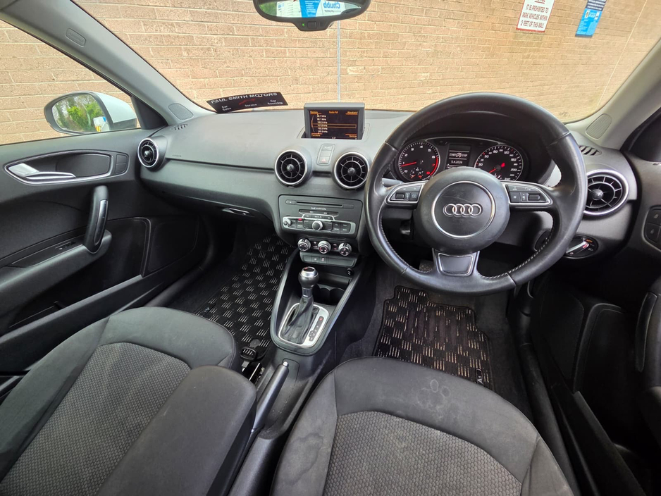 2013 Audi A1 - image 13