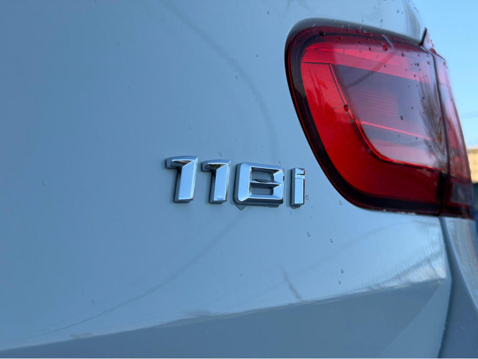 2017 BMW 1 Series - image 13