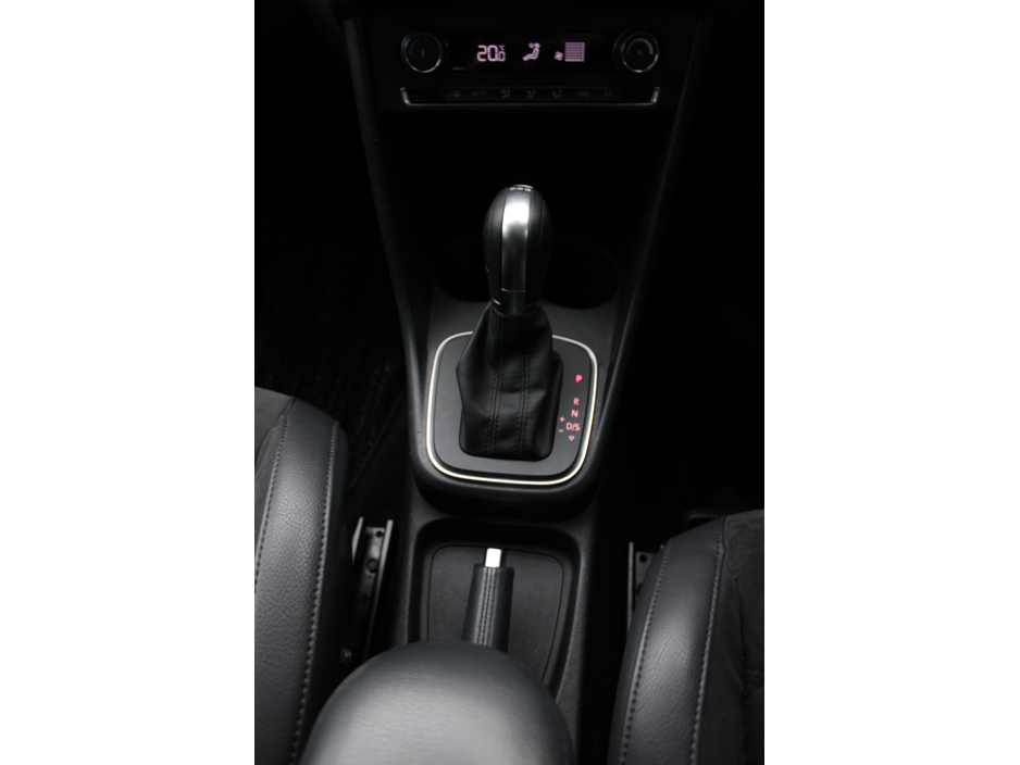 2017 Volkswagen Polo 1.2TSI HIGHLINE PLUS 5DR HATCHBACK AUTOMATIC // AS NEW CONDIITION // HEATED LEATHER SEATS // BUY WITH CONFIDENCE AA AND SIMI APPROVED DEALER 2026 // €13,950