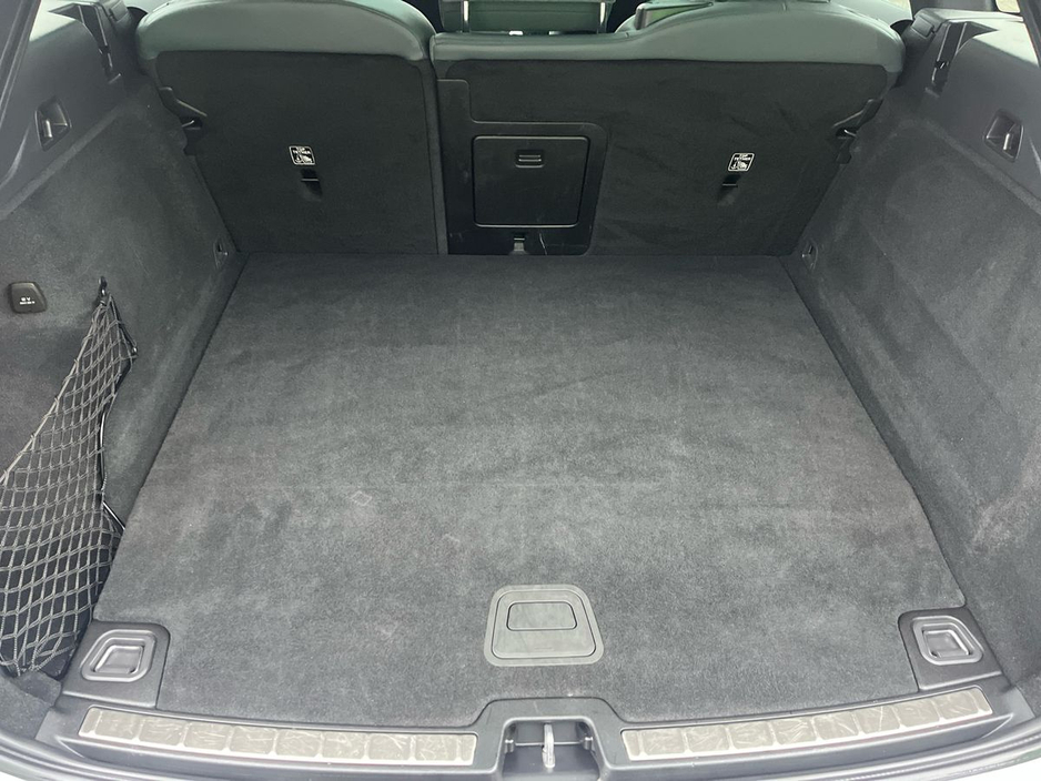 2023 Volvo XC60 - image 9