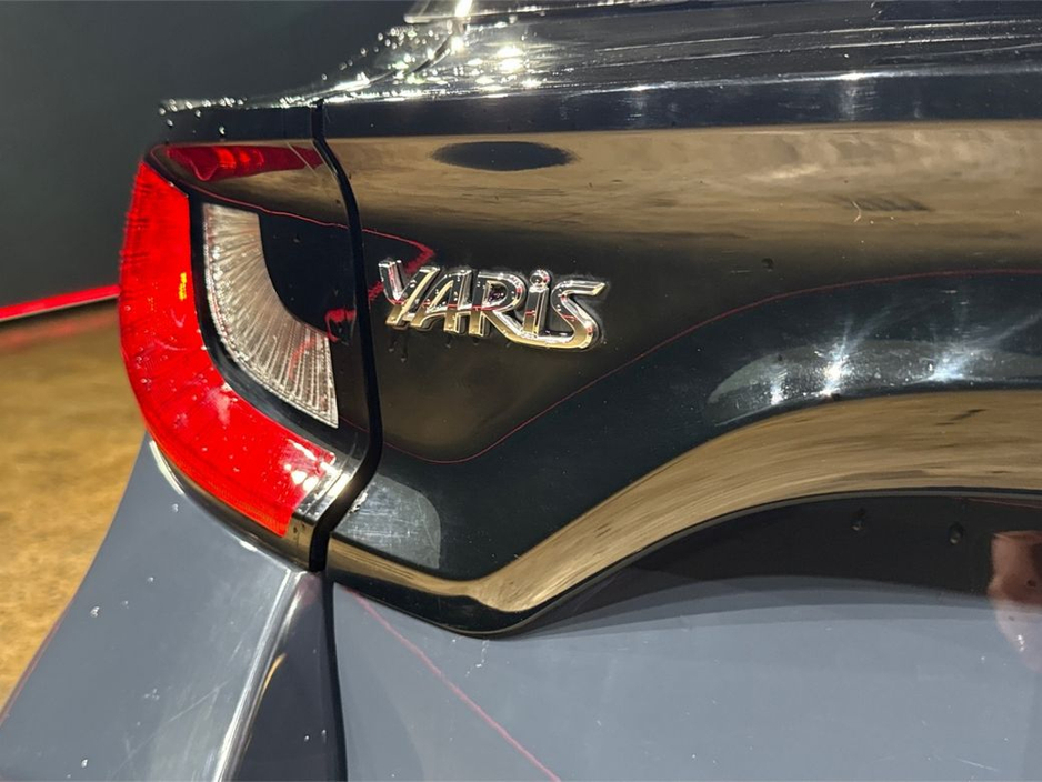2024 Toyota Yaris - image 9