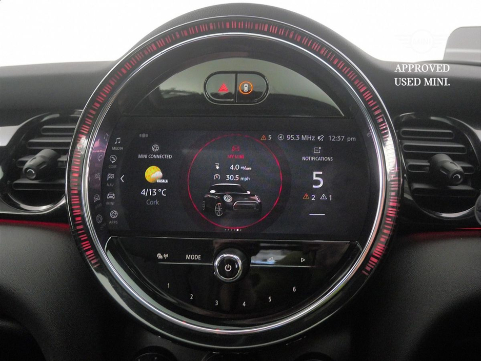 2023 MINI Hatch - image 19