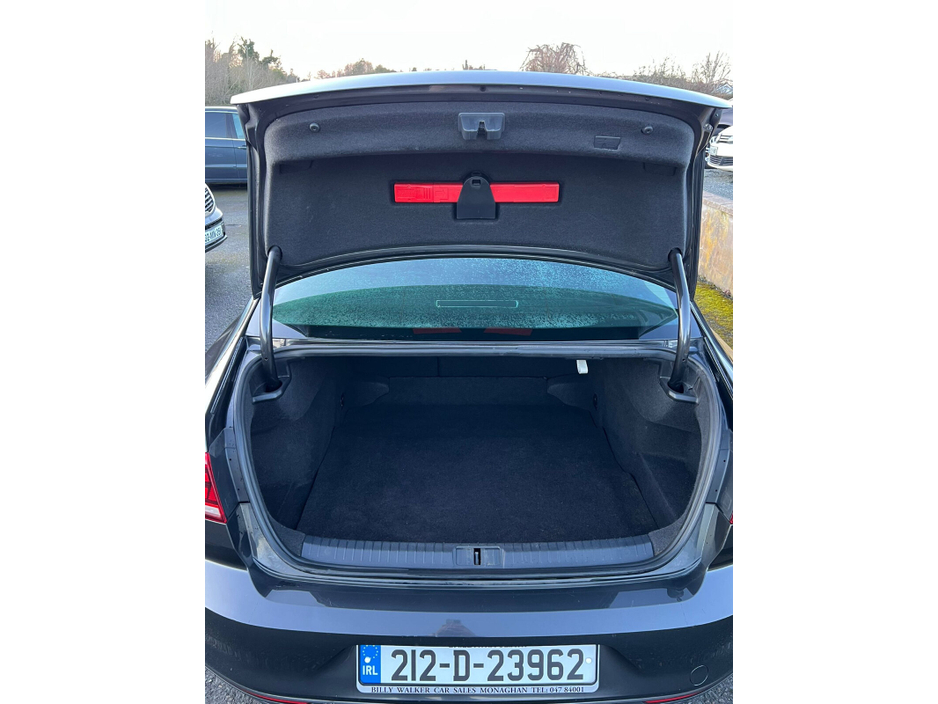 2021 Volkswagen Passat 2.0 TDI 150HP €15,950