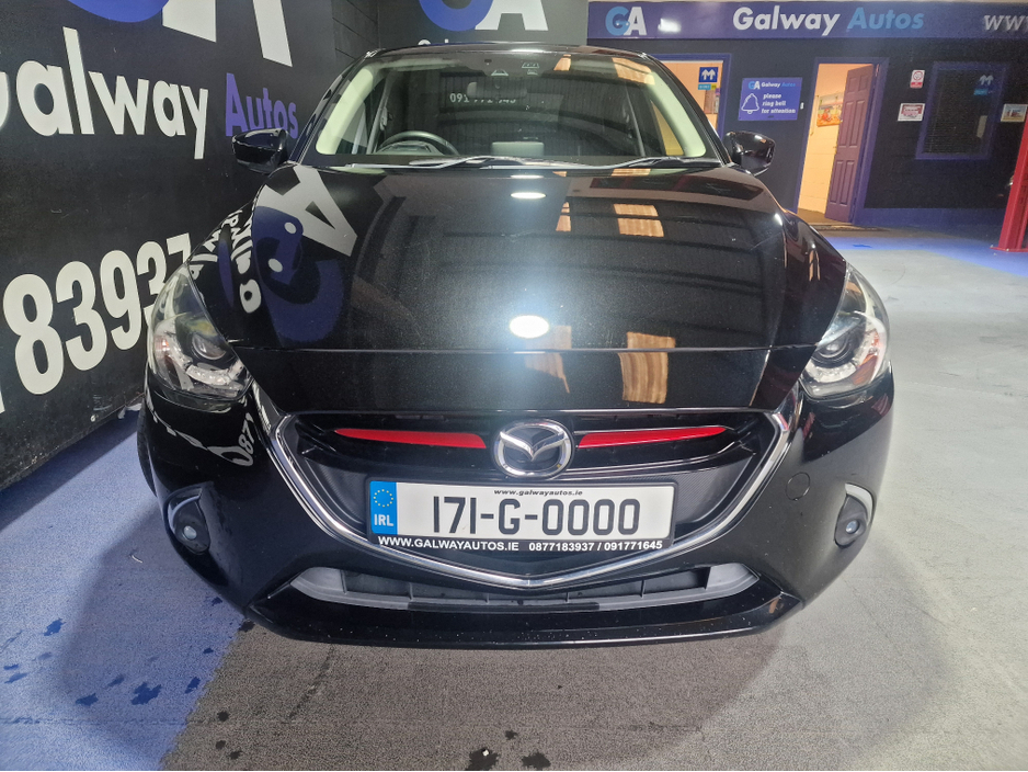 2017 Mazda Mazda2 - image 3