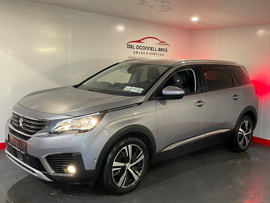 2020 Peugeot 5008 - image 10