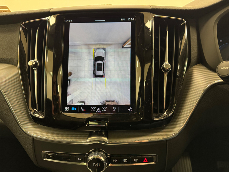 2025 Volvo XC60 T6 AWD PHEV Plus Dark €66,000