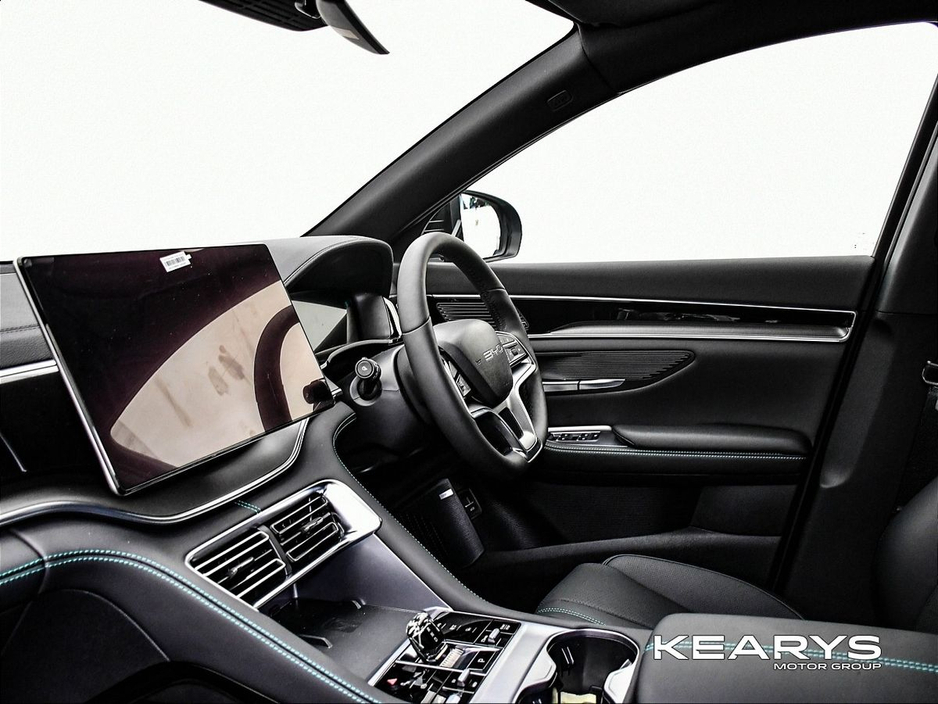 2025 BYD Seal U DM-i BOOST FWD DEMO MODEL €39,990