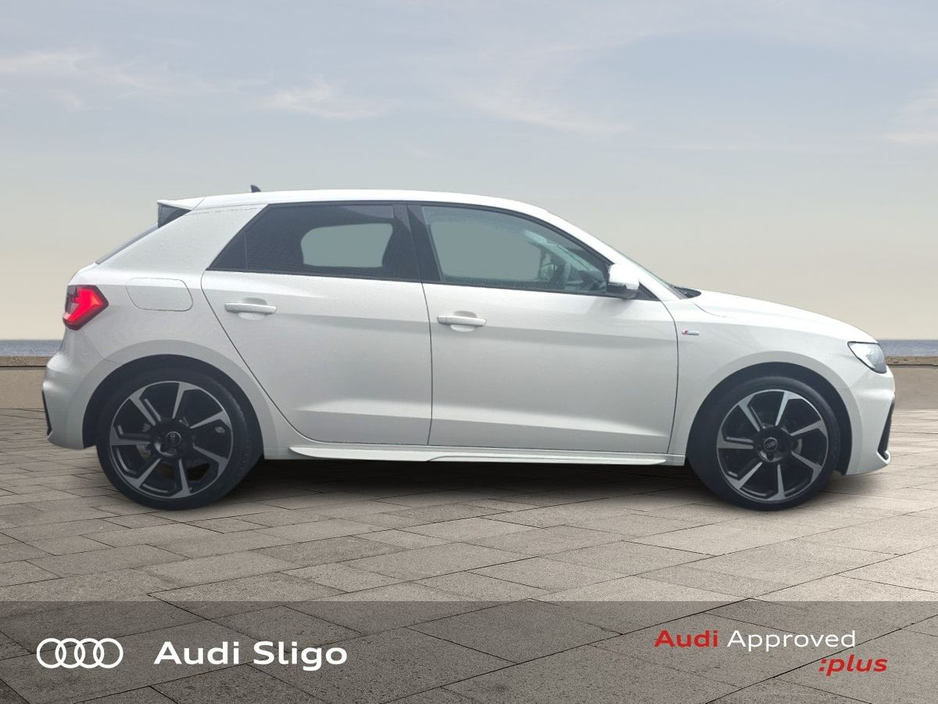 2024 Audi A1 - image 8