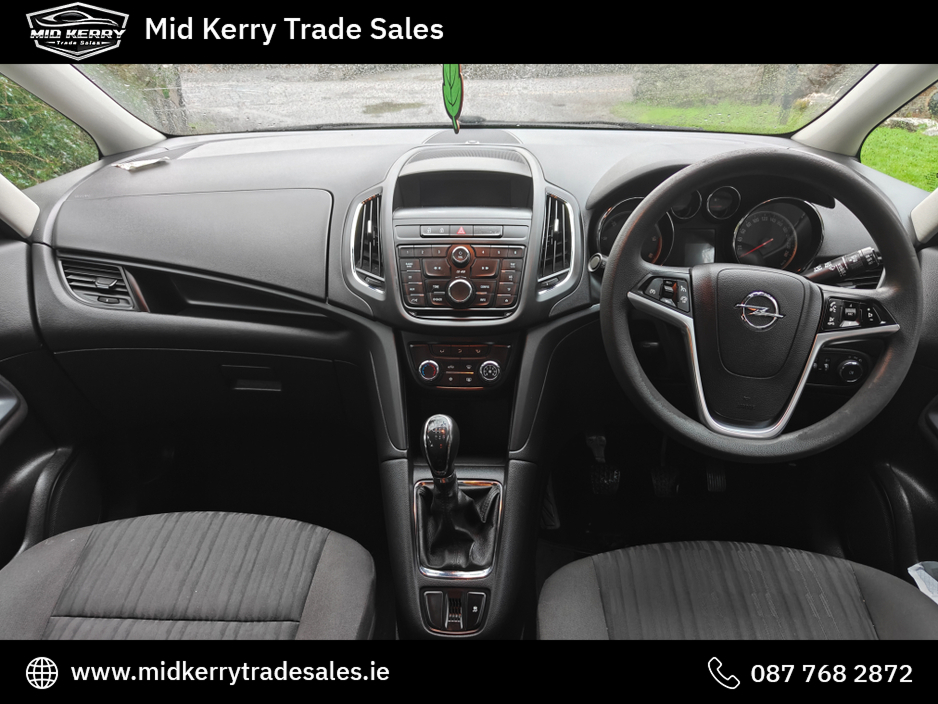 2015 Opel Zafira - image 8