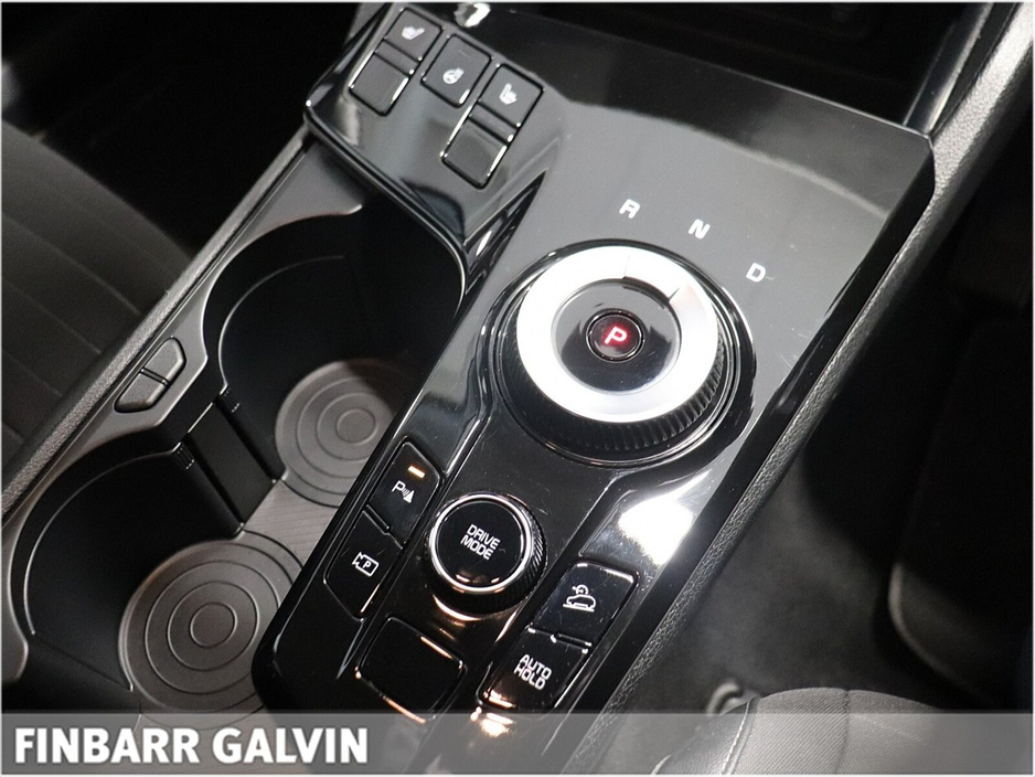 2022 Kia Sportage - image 18