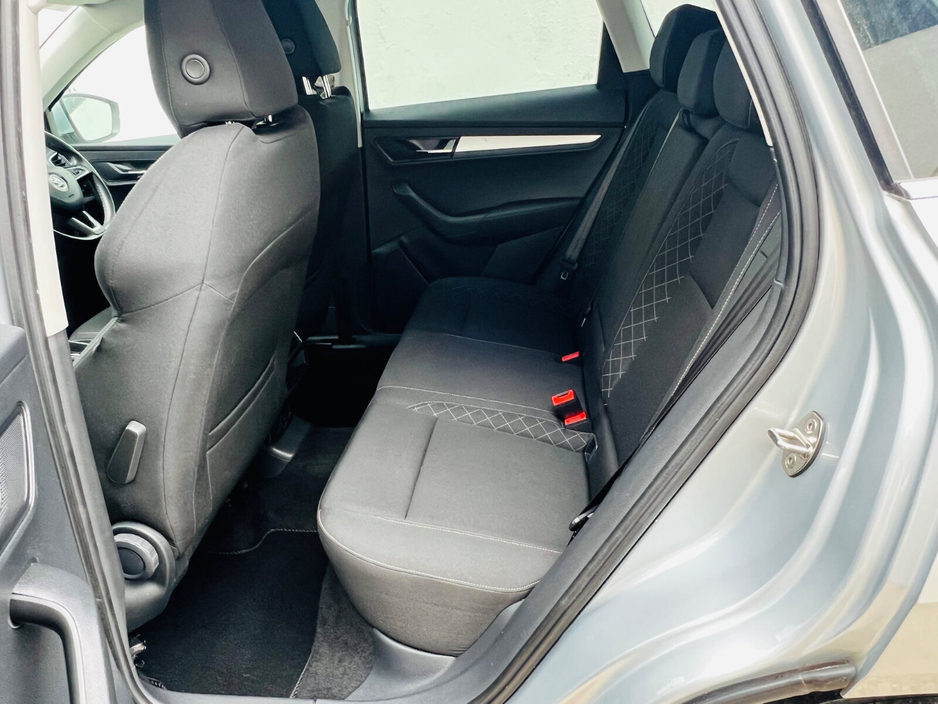 2018 Skoda Karoq - image 7