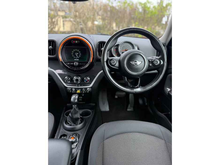 2018 MINI Countryman - image 15