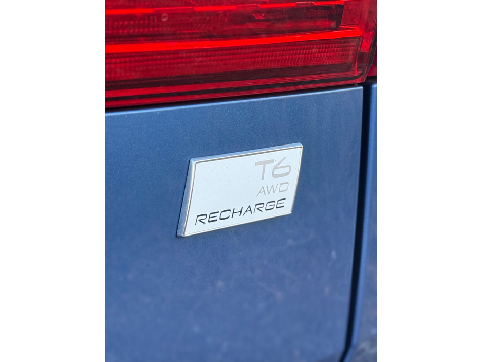 2021 Volvo XC60 - image 26